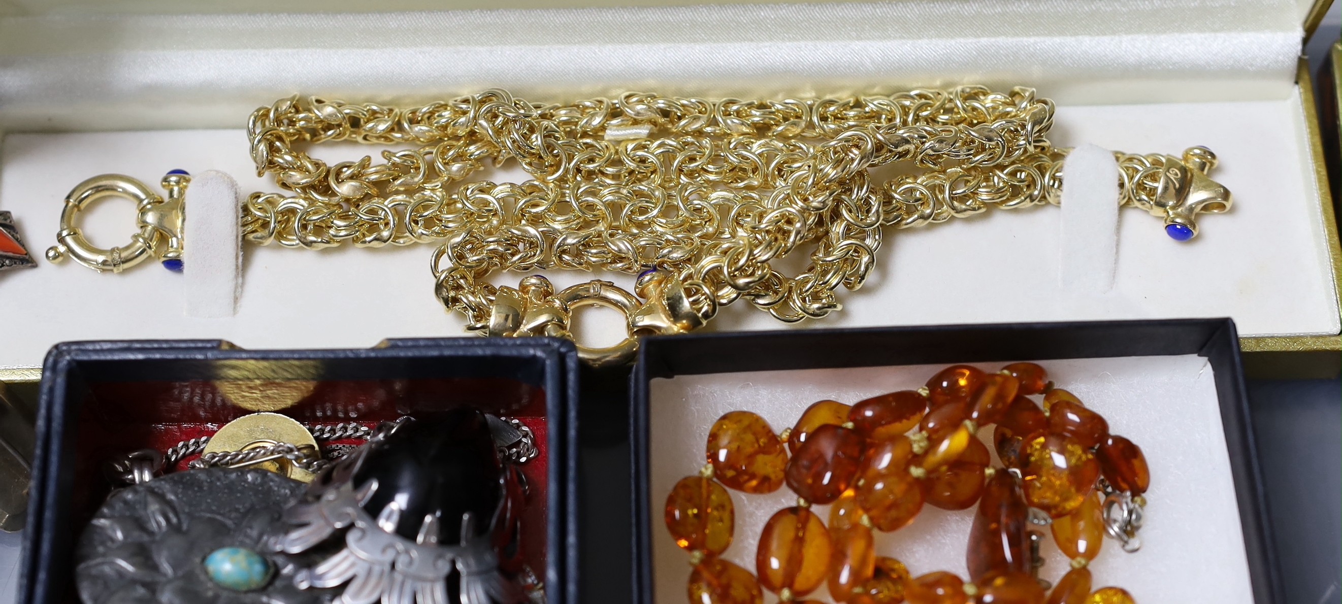 Mixed jewellery including amber necklace, dress stud set, marcasite earrings etc.